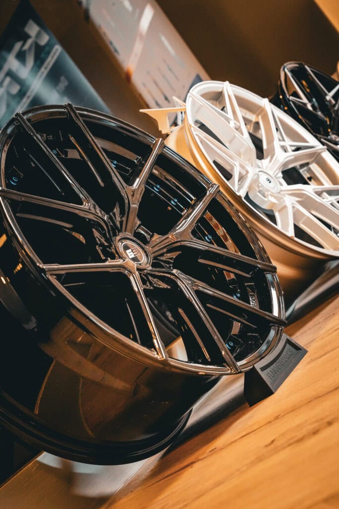 Felgen-Showroom bei KFZ Technik Koren